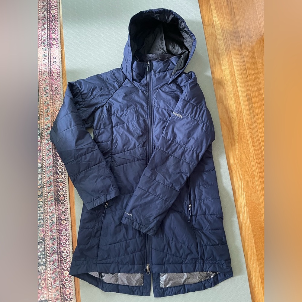 Columbia Crown Point thigh length winter coat/jacket
